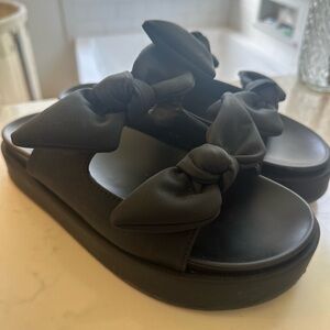 Shu Shop Kiki Sandal Black Size 10